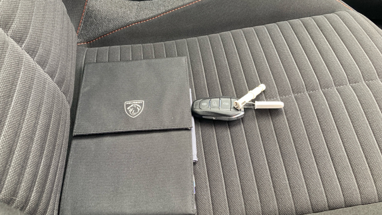 Peugeot 208 100kW Allure 50kWh 5dr Auto Electric Hatchback